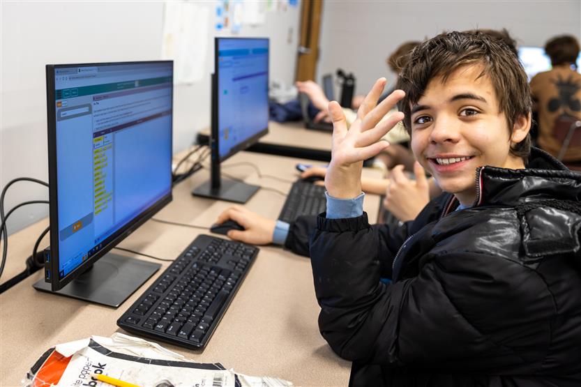 Eighth graders create apps